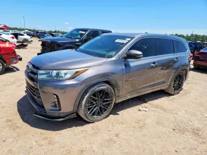 Toyota Highlander 3.5L 6 2017