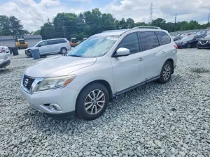 Nissan Pathfinder 3.5L 6 2015