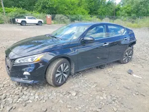 Nissan Altima 2.5L 4 2020