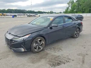 Hyundai Elantra 2.0L 4 2022