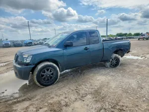 Nissan Titan 5.6L 8 2004