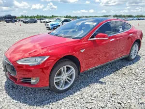 Tesla Model S 2013