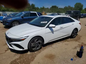 Hyundai Elantra 2.0L 4 2025