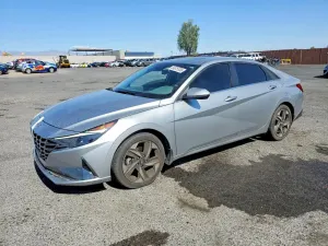 Hyundai Elantra 2.0L 4 2022