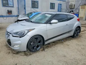 Hyundai Veloster 1.6L 4 2013
