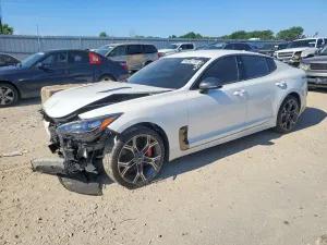 Kia Stinger 3.3L 6 2020