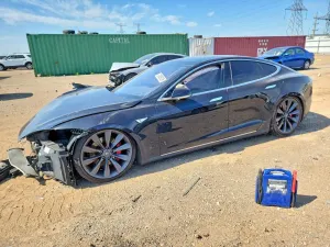 Tesla Model S 2015