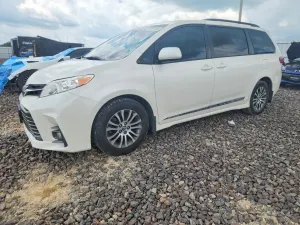 Toyota Sienna 3.5L 6 2020
