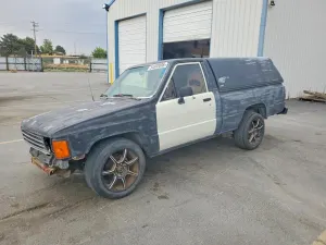 Toyota Hilux 2.4L 4 1988