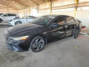 Hyundai Elantra 2.0L 4 2024