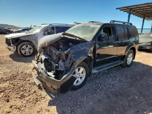 Nissan Pathfinder 4.0L 6 2012