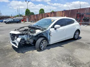 Mazda 3 2.0L 4 2015