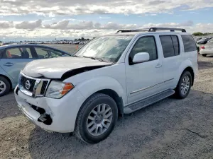 Nissan Pathfinder 4.0L 6 2010
