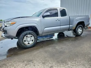 Toyota Tacoma 2.7L 4 2017