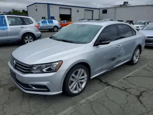 Volkswagen Passat 2.0L 4 2019