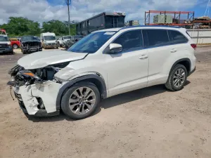 Toyota Highlander 3.5L 6 2019