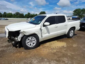 Nissan Frontier 3.8L 6 2022