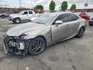 Lexus IS 2.0L 4 2018