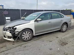 Volkswagen Passat 2.5L 5 2013