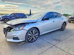 Nissan Altima 2.5L 4 2019
