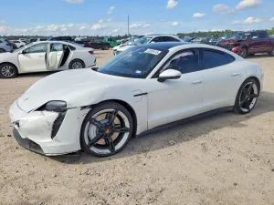 Porsche Taycan 2021