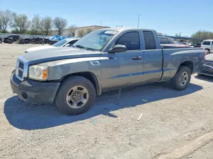 Dodge Dakota 3.7L 6 2005