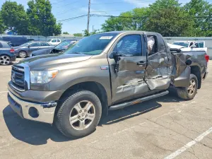Toyota Tundra 5.7L 8 2010