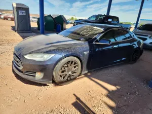 Tesla Model S 2013