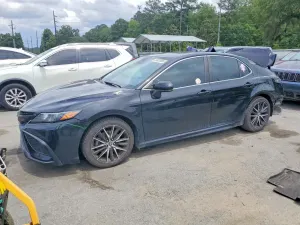 Toyota Camry 2.5L 4 2021