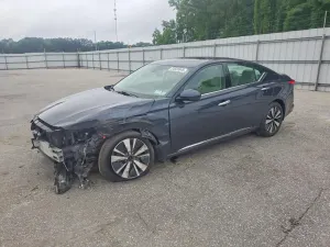 Nissan Altima 2.5L 4 2019