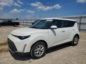 Kia Soul 2.0L 4 2025