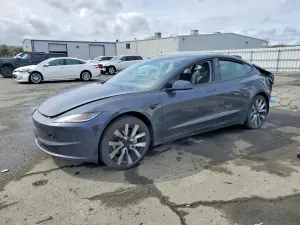 Tesla Model 3 2024