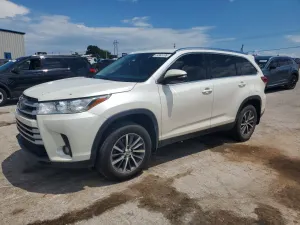 Toyota Highlander 3.5L 6 2019