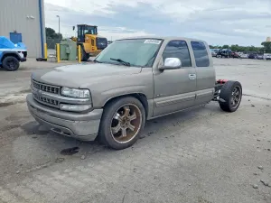 Chevrolet Silverado 1500 4.8L 8 2000