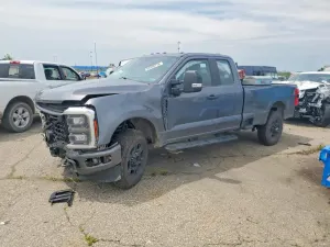 Ford F-250 7.3L 8 2023