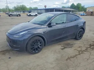Tesla Model Y 2025