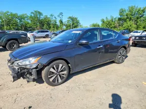 Nissan Altima 2.5L 4 2022