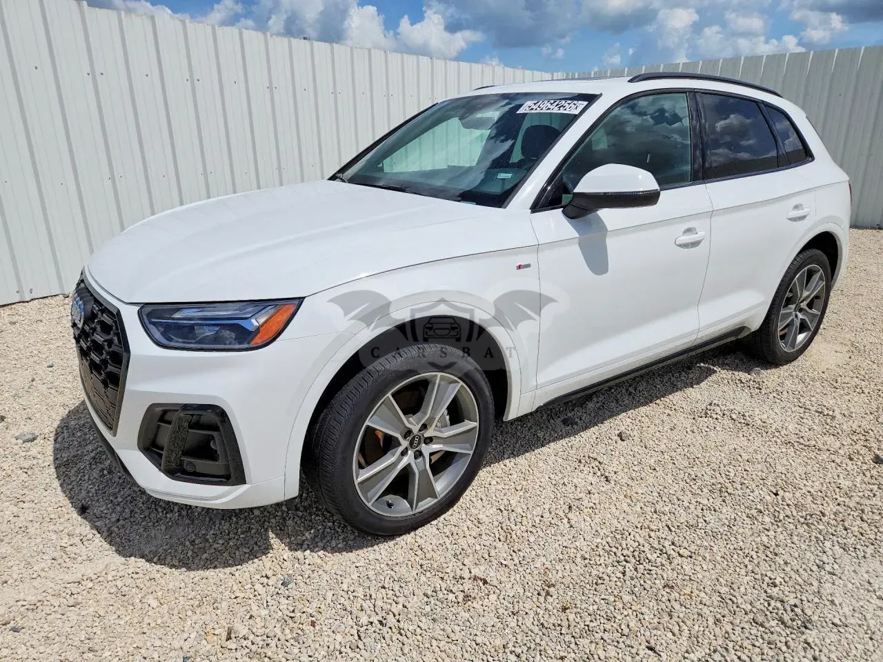 Audi Q5 2.0L 4 2025
