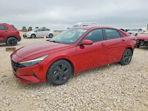 Hyundai Elantra 2.0L 4 2021