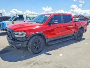 RAM 1500 5.7L 8 2021