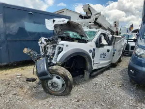 Ford F550 6.7L 8 2021
