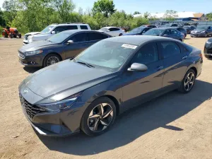 Hyundai Elantra 2.0L 4 2023