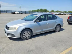Volkswagen Jetta 2L 4 2015