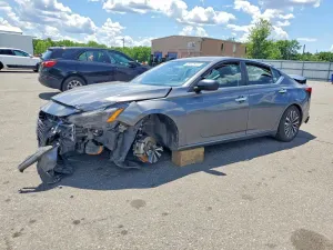 Nissan Altima 2.5L 4 2025