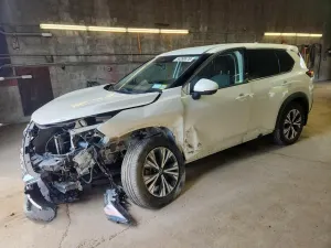 Nissan Rogue 2.5L 4 2021