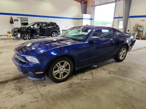 Ford Mustang 3.7L 6 2012