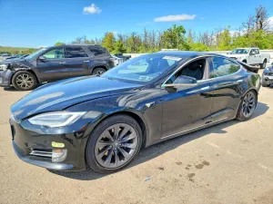 Tesla Model S 2020