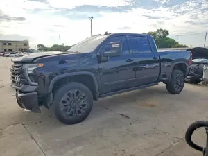 Chevrolet Silverado 1500 6.6L 8 2025