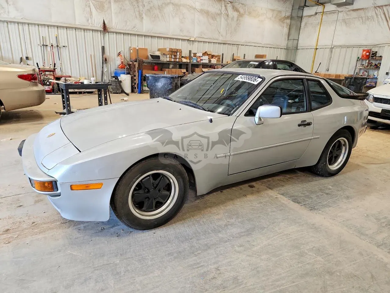 Porsche 944 2.5L 4 1984