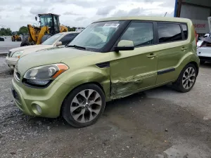 Kia Soul 2.0L 4 2013
